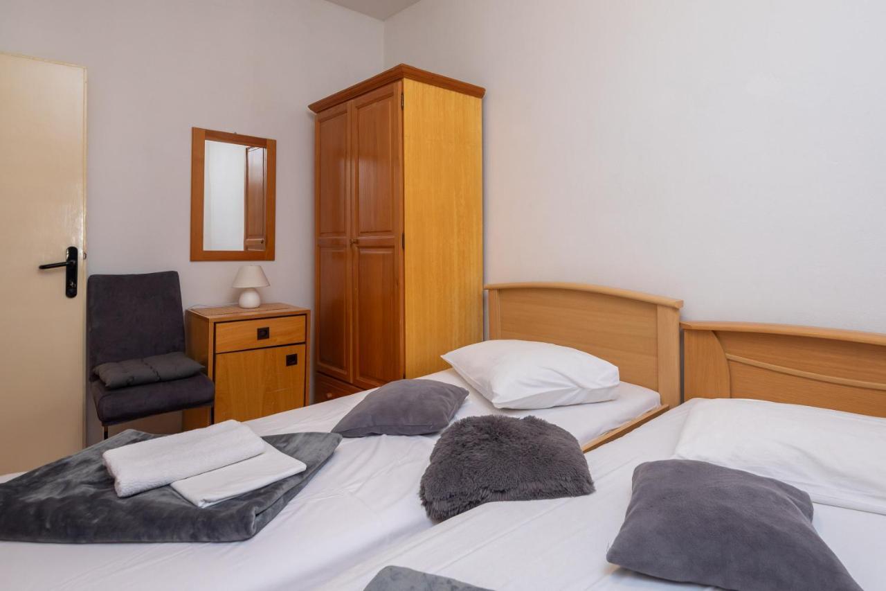 Beach Apartments Borovina Stanici Exterior foto
